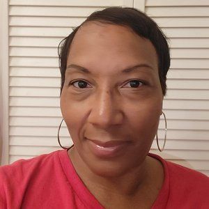 Meet your Posher, Felecia